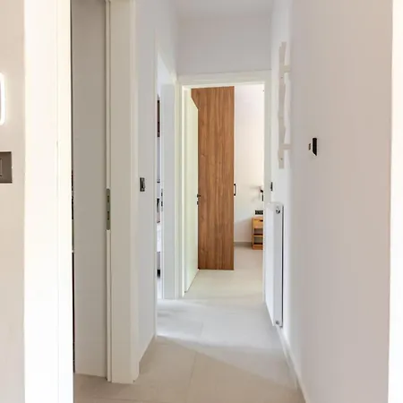 Spacious Luxury Apt, Old Town *