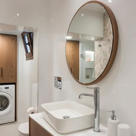 Spacious Luxury Apt, Old Town *
