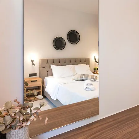 Apartment Spacious Luxury Apt, Old Town *