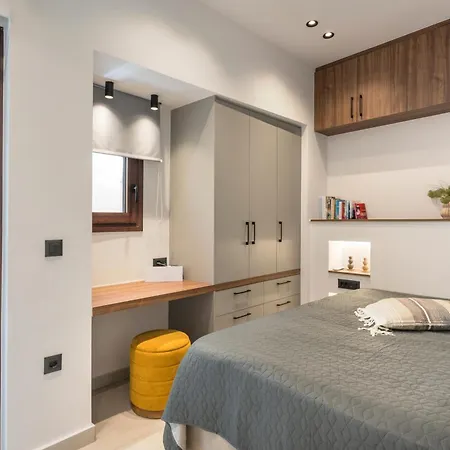 Spacious Luxury Apt, Old Town Apartment *