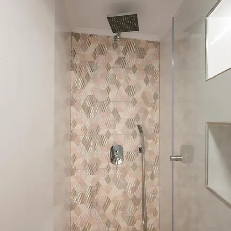 Apartment Spacious Luxury Apt, Old Town