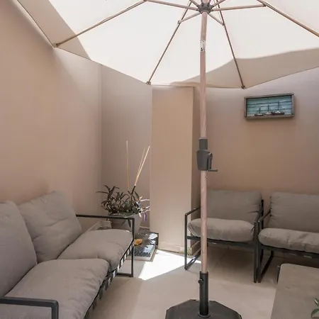 Apartment Spacious Luxury Apt, Old Town