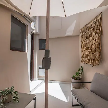 Spacious Luxury Apt, Old Town