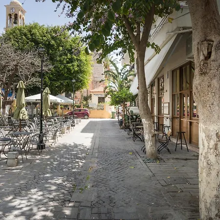 Apartment Spacious Luxury Apt, Old Town
