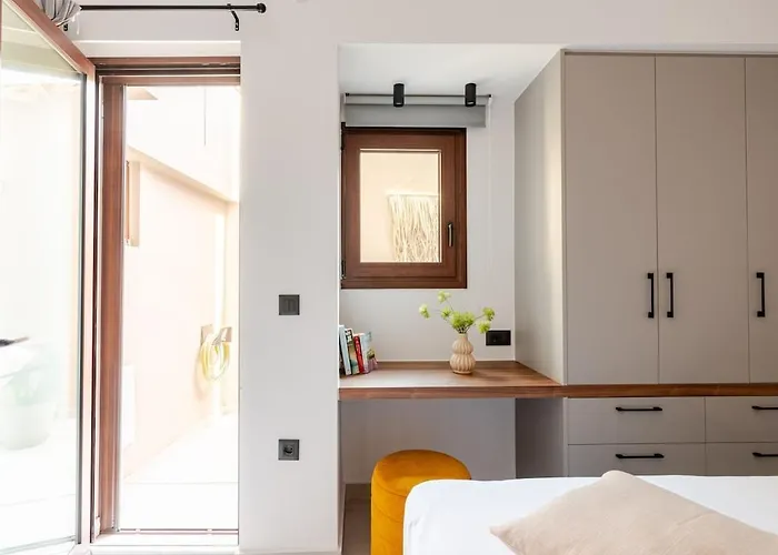 Spacious Luxury Apt, Old Town Appartement *