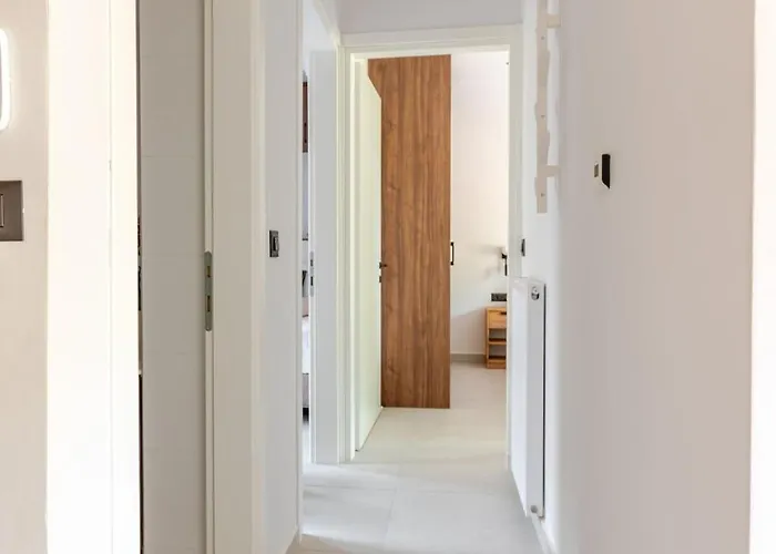 Spacious Luxury Apt, Old Town *