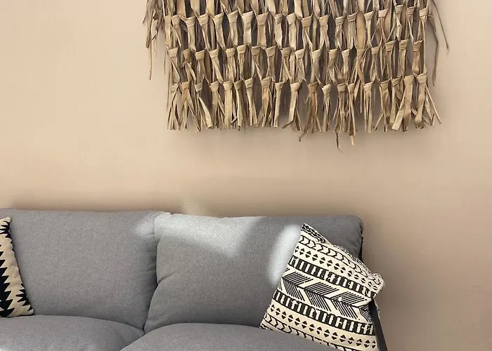 Spacious Luxury Apt, Old Town *