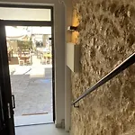 Spacious Luxury Apt, Old Town