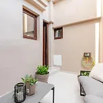 Spacious Luxury Apt, Old Town